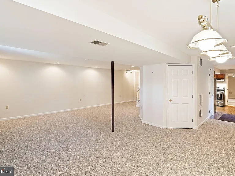 Spacious Living Room/Dining Room