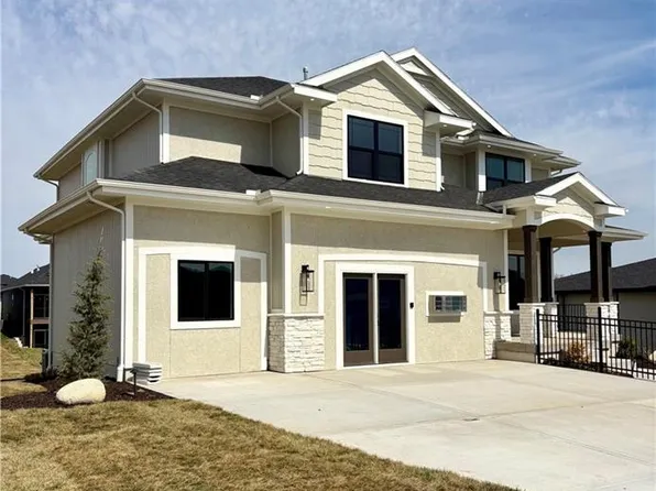 15412 W 161st Ter, Olathe, KS 66062