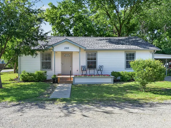 1308 Sherman St, McKinney, TX 75069