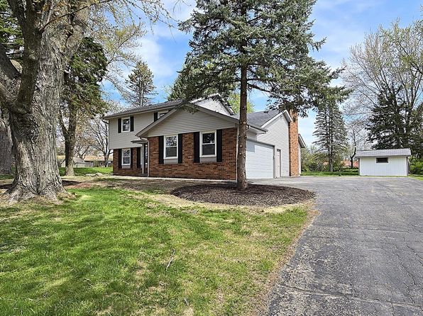 18700 Brookridge DRIVE, Brookfield, WI 53045