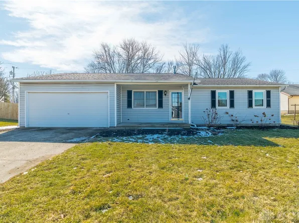 227 E Walnut St, Saint Paris, OH 43072