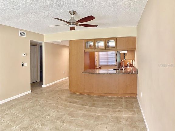 3rd image of 7792 Eagle Creek Dr