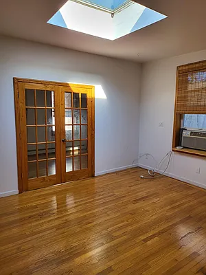 Rented by Tyler Vincent Real Estate Inc | media 8