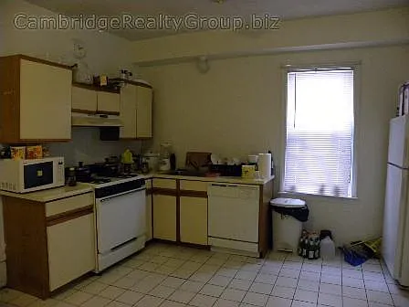 26 Haskell St #2Z — Photo 2