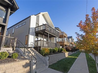 2237 Tracy Ave, Kansas City, MO, 64108