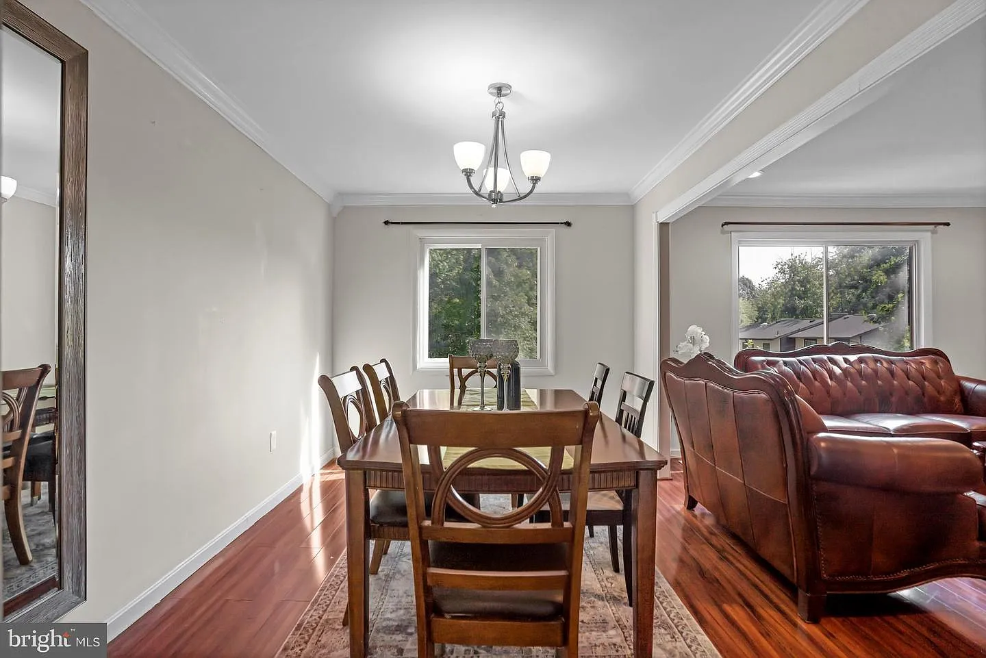 3 bed, 1.5 bath, 1200 sqft, $2,250 — Photo 3