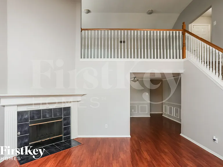 5902 Silverpoint Ct — Photo 4