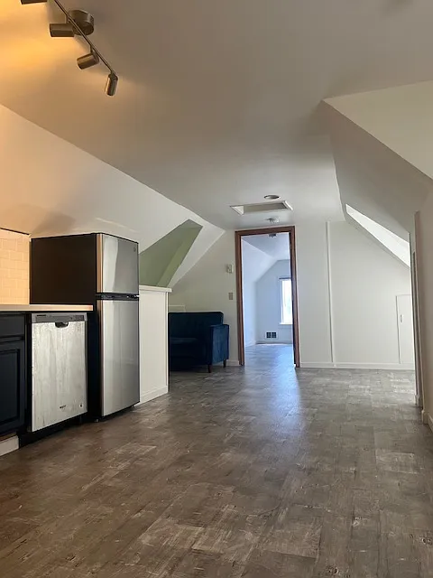 1 bed, 550 sqft, $1,650 — Photo 4