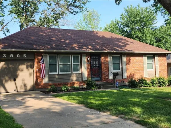 3905 S Milton Dr, Independence, MO 64055