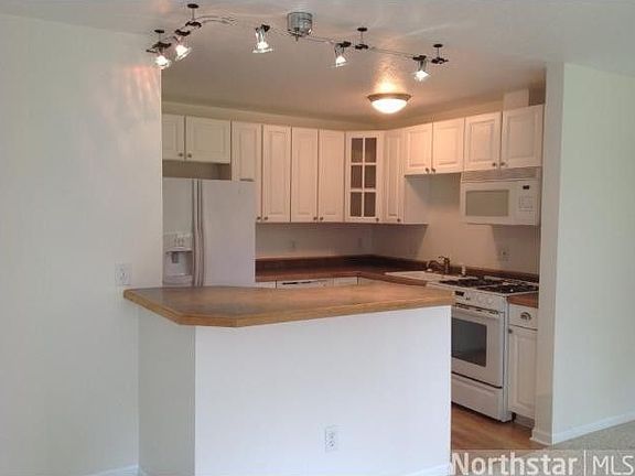 4th image of 1065 Xene Ln N