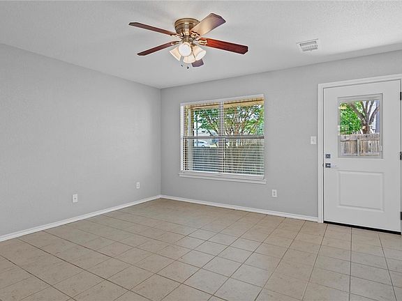 5th image of 3013/3015 Green Mountain Dr