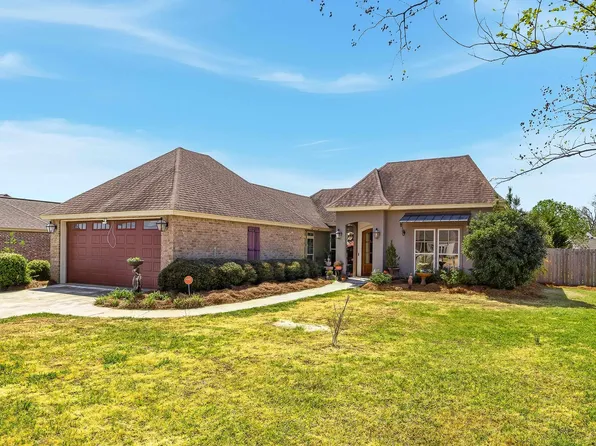 300 Fleur De Lis Dr, Sterlington, LA 71280