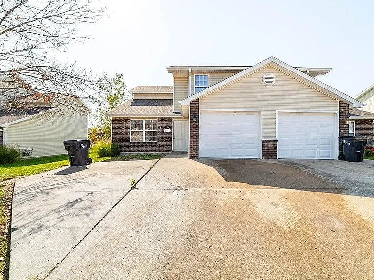 5714 Canaveral Dr — Photo 1