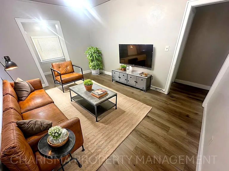 GEPC Properties Plex — Photo 10