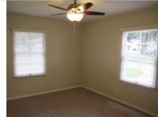 6853 Phoenix Ave, Riverside, CA 92504