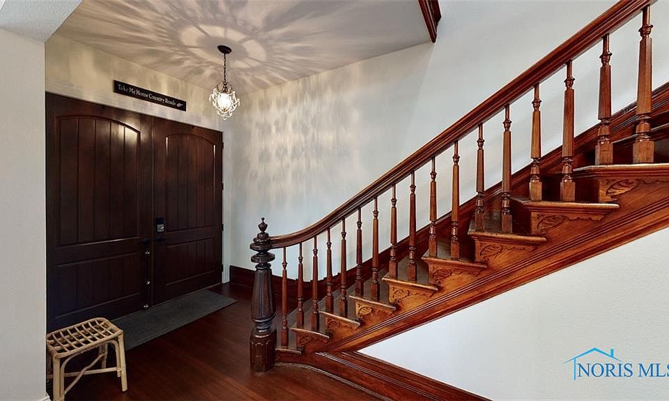 304 Main St, Pemberville, OH 43450 Zillow