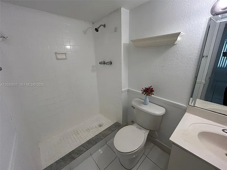 4205 N University Dr #112 — Photo 7