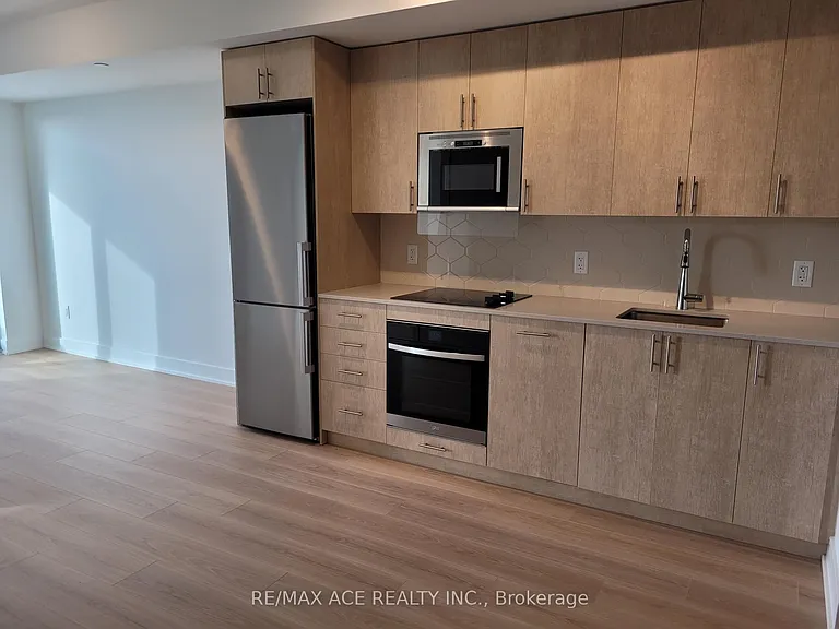 2545 Simcoe St N #612 — Photo 9