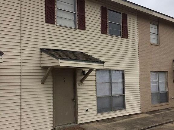 3rd image of 726 Bergerie St #C