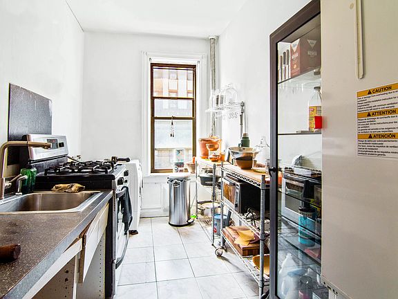 3rd image of 35 Crown St APT 4J