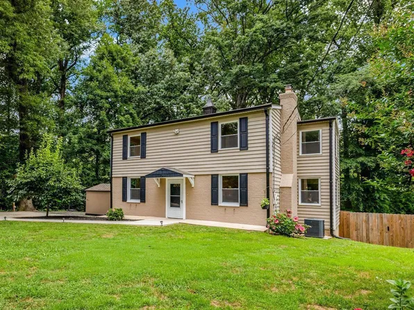 7004 Chestnut Ave, Falls Church, VA 22042