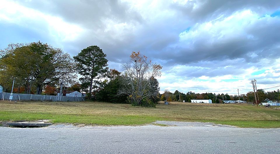 2nd image of 111 Tabor Dr