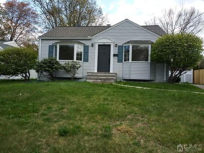 5 Bush Pkwy, East Brunswick, NJ, 08816