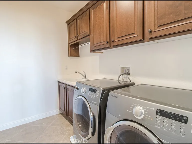 47 Santa Barbara Dr — Photo 30