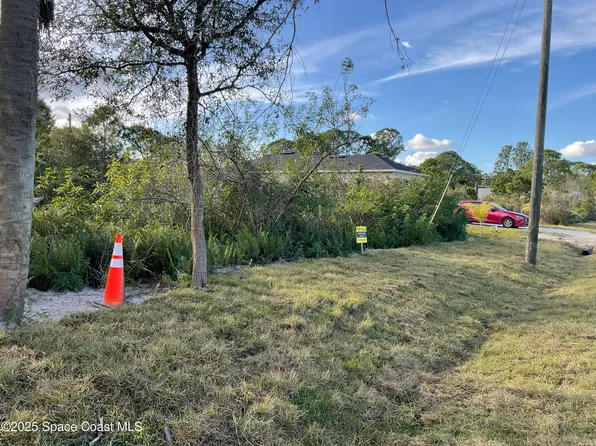 1210 Cogan Dr SE, Palm Bay, FL 32909