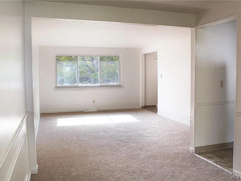 116 Berehaven Dr #LEFT — Photo 4