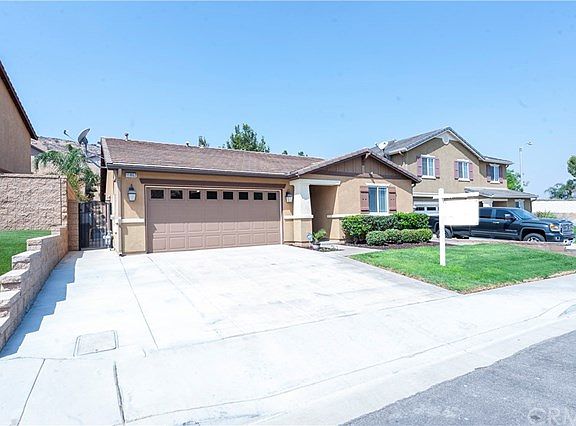 2nd image of 11862 Citadel Ave