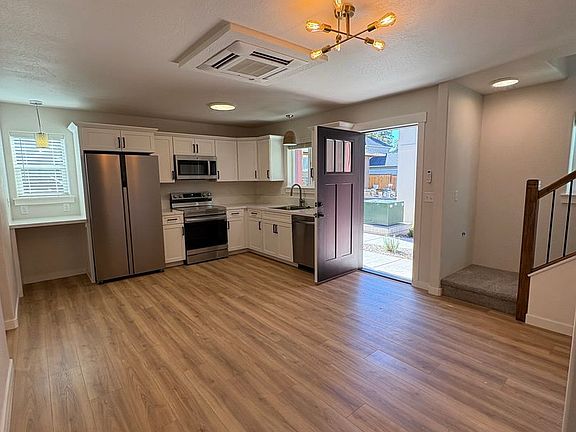 5th image of 1176 Woodrow Ln
