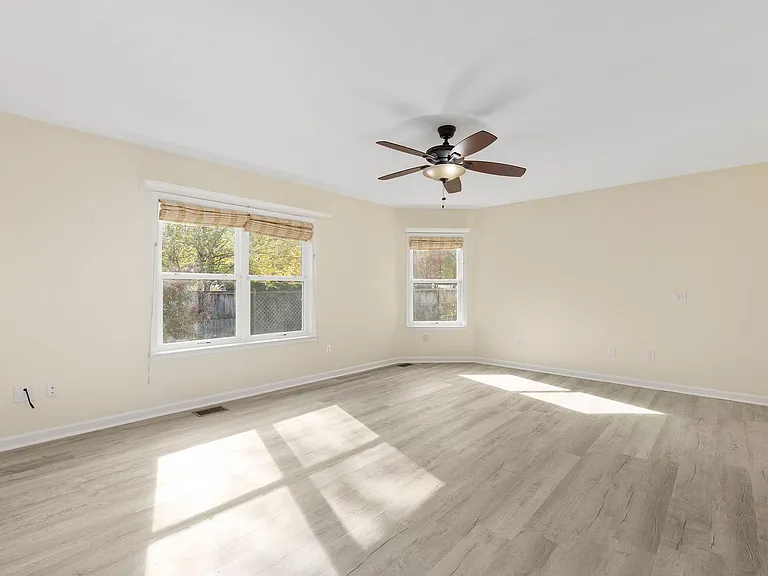 45455 Fellows St — Photo 18