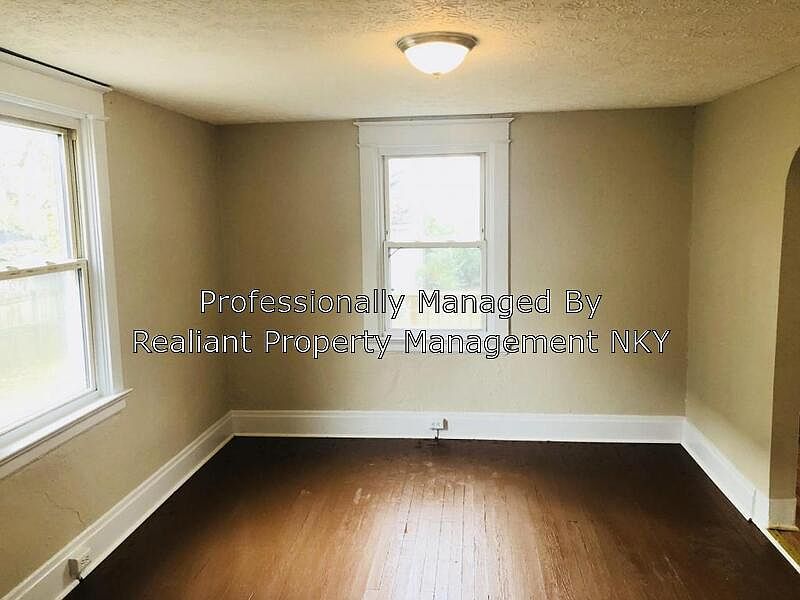 1st image of 3821 Glenn Ave
