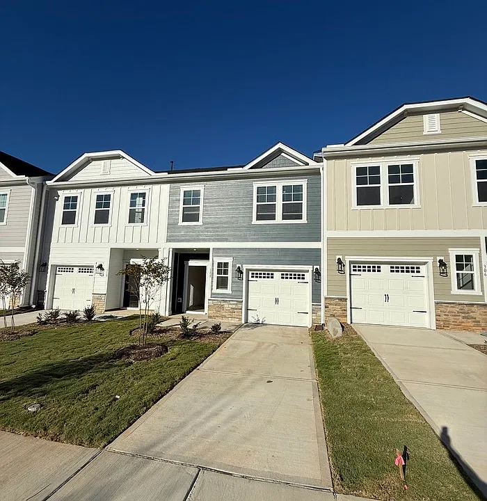 308 Sweetbay Tree Dr