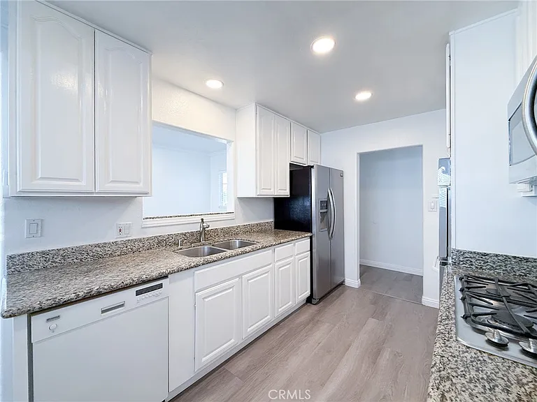 18626 Barroso St — Photo 5