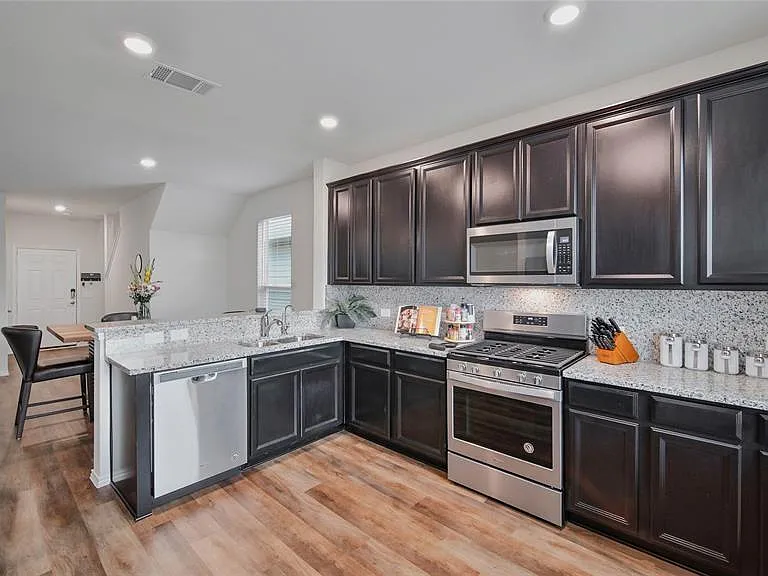 5919 Waggoner Ranch Trl — Photo 5