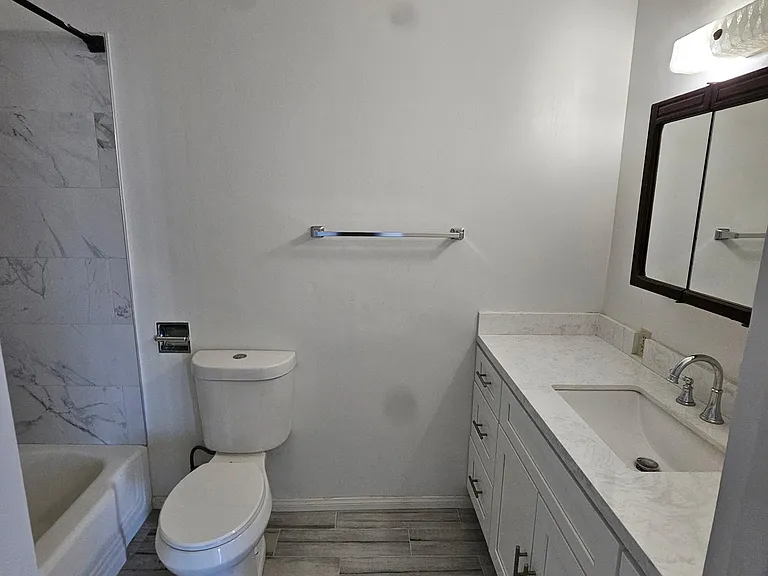 409 E Cedar Ave — Photo 6