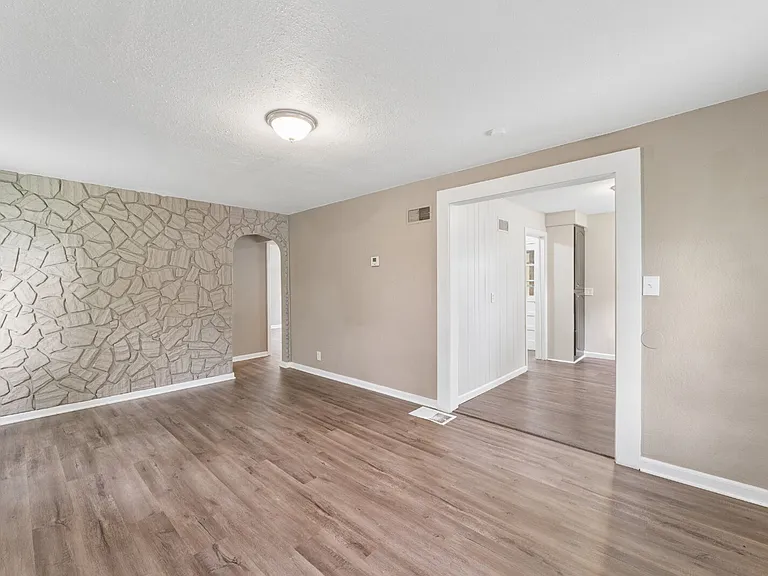 1101 South St — Photo 4