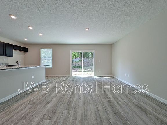 4th image of 6426 Armco St