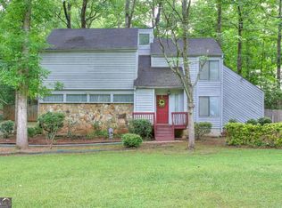 888 Martin Rd, Stone Mountain, GA 30088