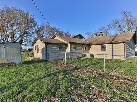 3rd image of 11163 N Farm Road 99
