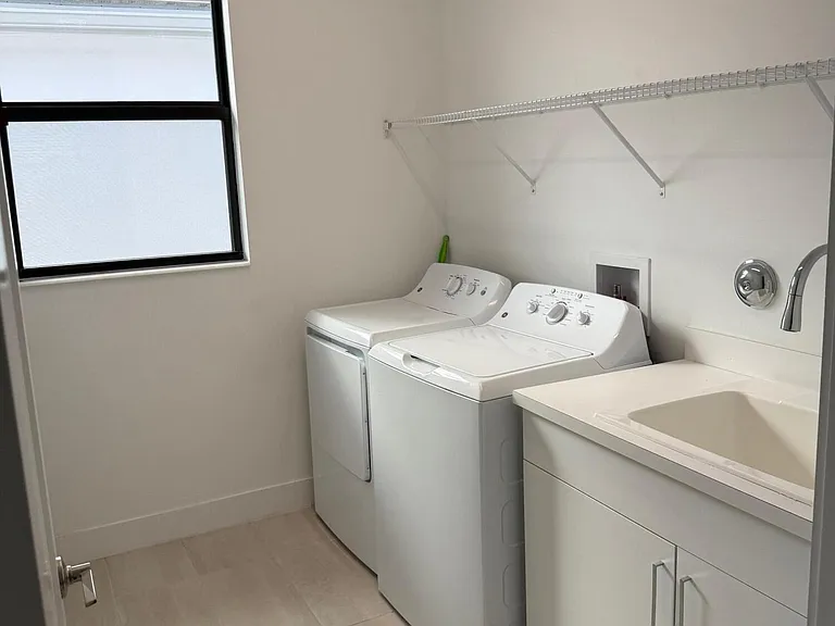 8055 White Wave Ter — Photo 18