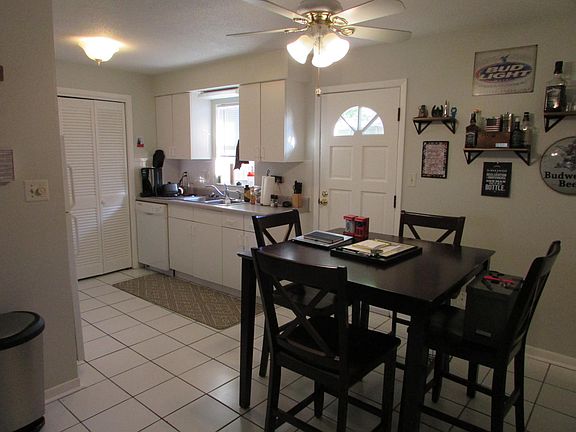 4th image of 3067 Park Ln APT 1