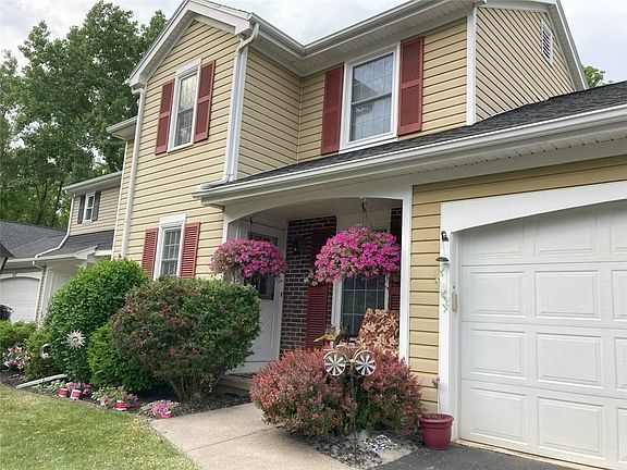 2nd image of 455 Upper Valley Rd