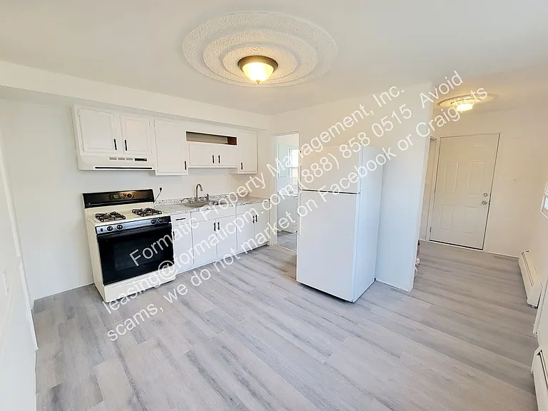 171 Almond Ln — Photo 4