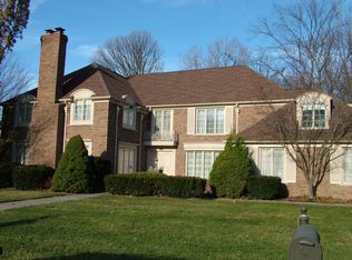 24685 Regal Pl, Harrison Township, MI