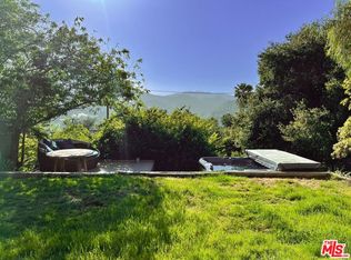 21527 Encina Rd, Topanga, CA 90290