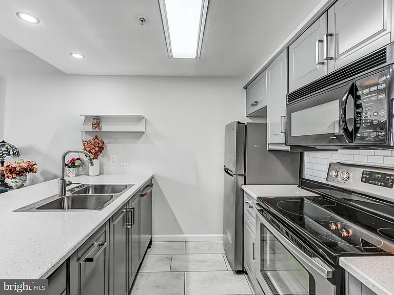 1000 Fell St #436 — Photo 8