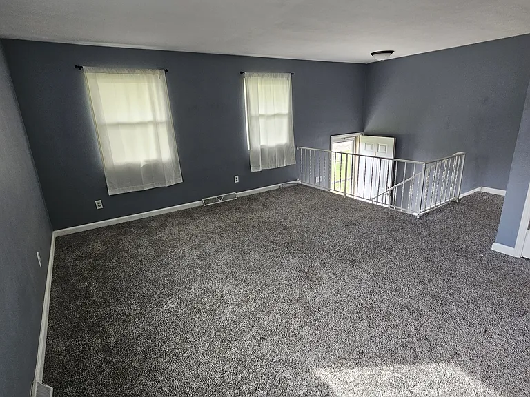 209 Briarbrook Ln #B — Photo 3